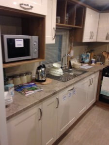 Pemberton Marlow mobile home kitchen